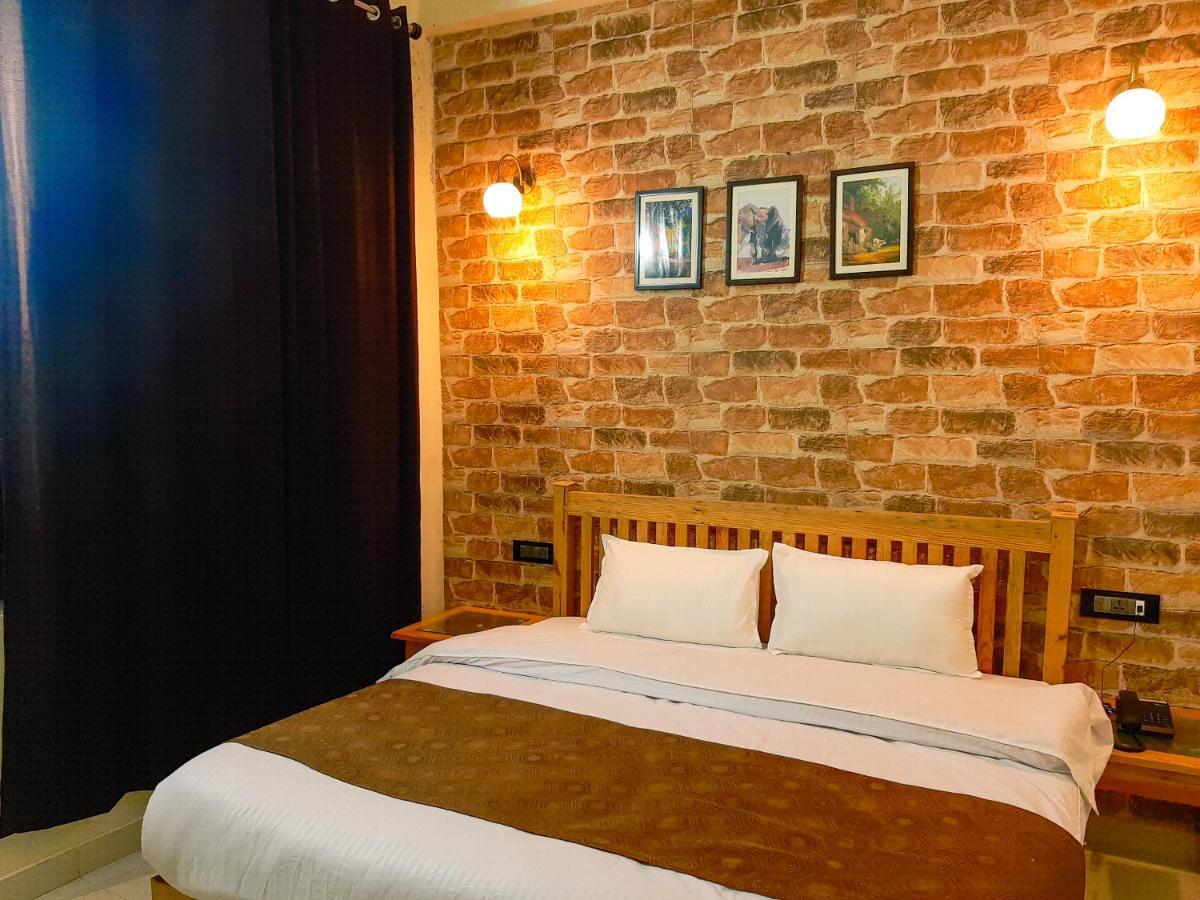 Hotel Oakland Landour Mussoorie Buitenkant foto